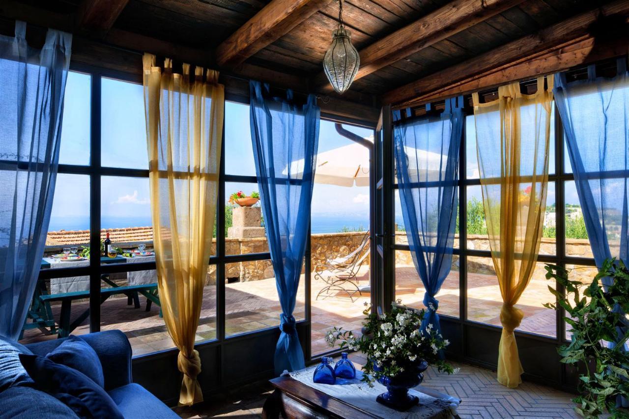 Вилла Casale La Torre Масса-Лубренсе Экстерьер фото